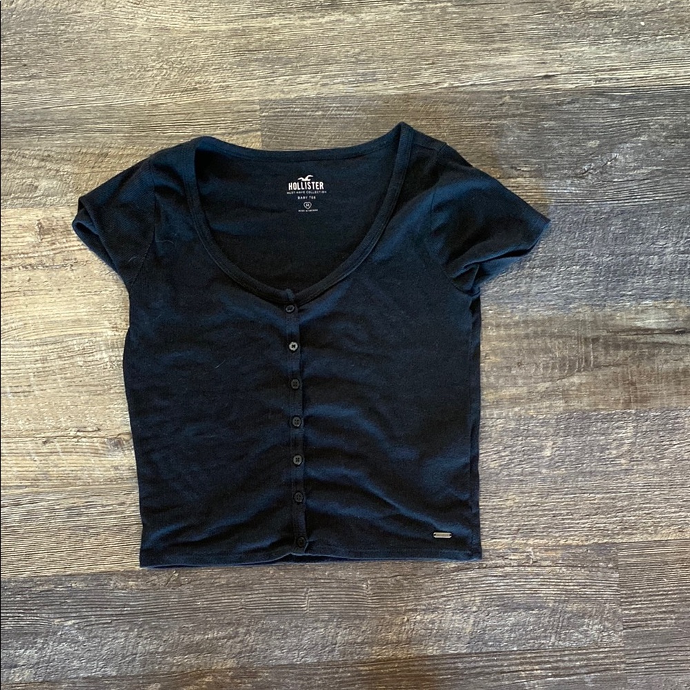 Hollister Women's Black Button-Up Top